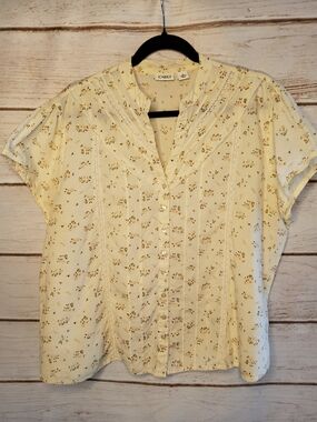 Cato Cream Floral Button-Front Short Sleeve Blouse